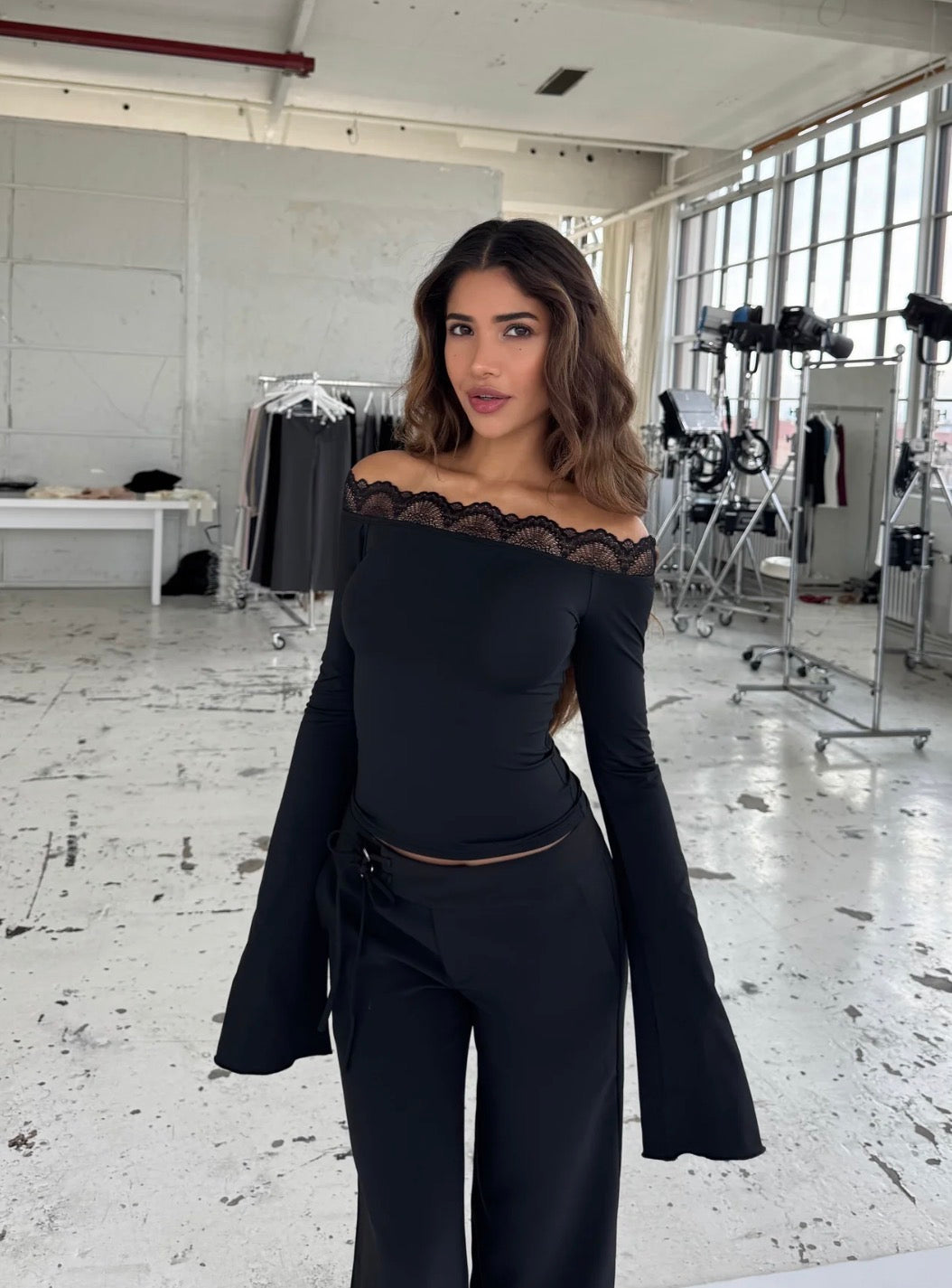 Crop Mila negro