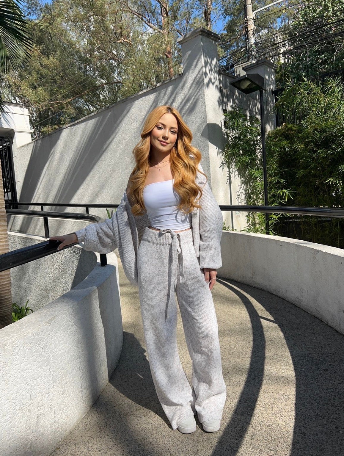 Pantalón Violet Gris